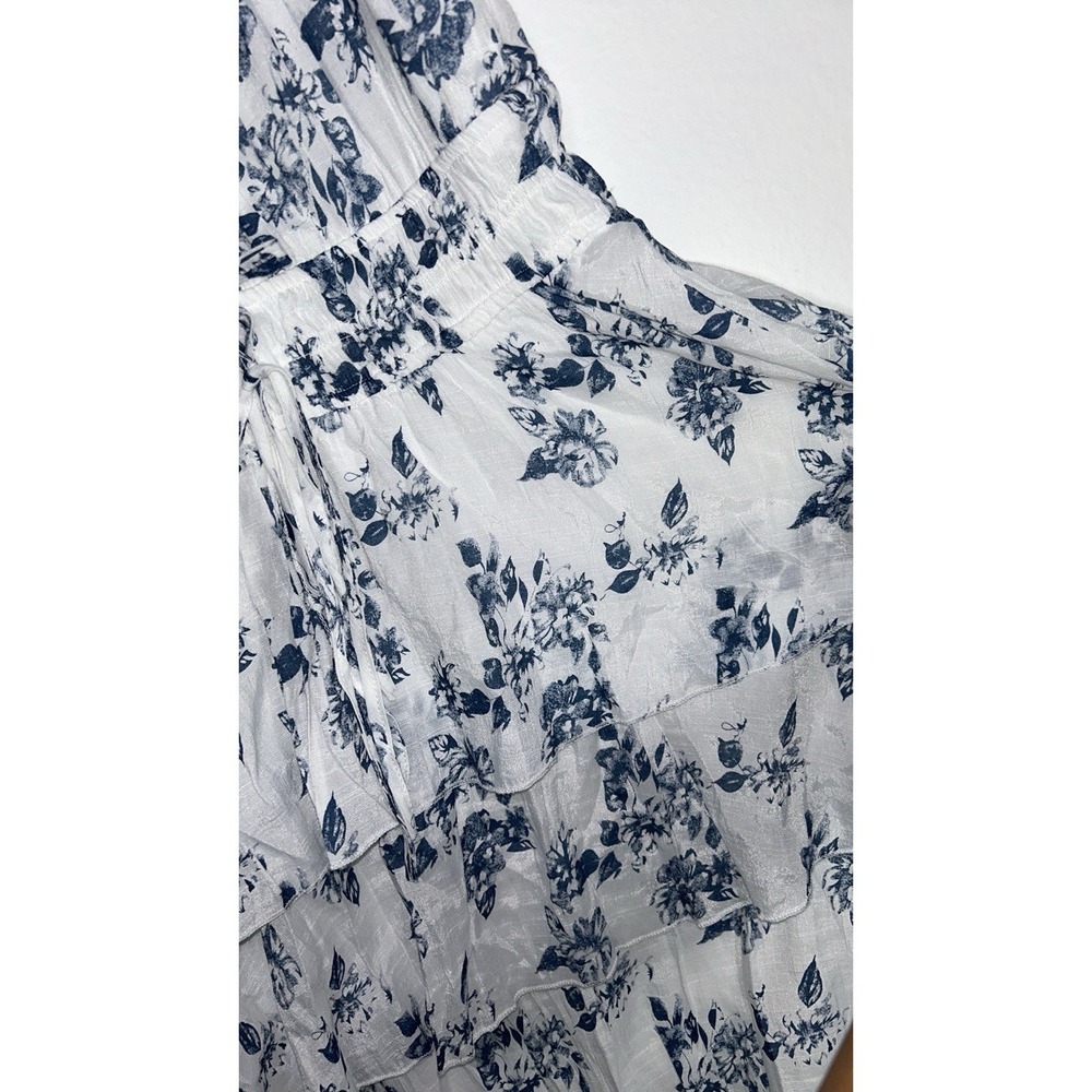 Women's White And Blue Floral Dress size small Sleeveless - Picture 16 of 16